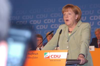 Eine charismatisch auftretende Kanzlerin Angela Merkel hält eine begeisternde Rede und stimmt die Delegierten auf den kommenden Wahlkampf ein.
(C) Wolfgang G. Schneider